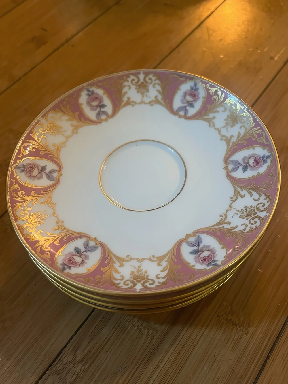 Mid-Century, 19-piece porcelain, Gold gilt tea/cake set by Kaiser, Germany
